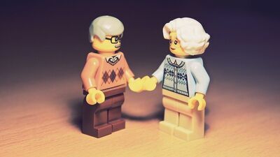 Babcia i dziadek: Strażnicy tradycji ze smartfonami