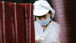 Coraz więcej Azjatów z polskim ubezpieczeniem 