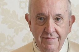 Papież Franciszek jest chory. To nie jest tylko przeziębienie