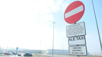 Znaki na lotnisku ustawione bezprawnie. A mandaty się sypały 
