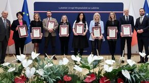 Urząd Wojewódzki świętuje jubileusz, wojewoda nagradza pracowników