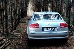 Nastolatka pędziła audi. Uciekła policji do lasu