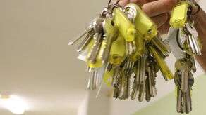 Minister Paszyk osiedli Polaków w używanych mieszkaniach