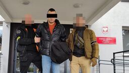 Dwa razy kebab, raz laweta. A po wszystkim kryjówka w wersalce