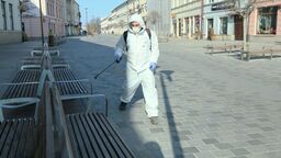 Pandemia koronawirusa: maseczki, kwarantanna i zakaz wstępu do lasu