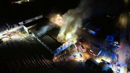 Aktualizacja: Pożar ogromnej hali ze zbożem. Straty oszacowano na 2,5 mln zł