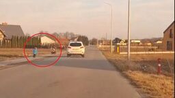 Jechał od krawędzi do krawędzi. Pijany kierowca zatrzymany dzięki reakcji świadka