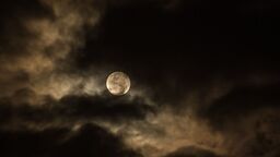 Marzec pod znakiem obserwacji nieba. Szykują się spektakularne spektakle