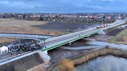 Kierowcy jeżdżą zbyt szybko nowym mostem? Radny pyta ograniczenie do 70 km/h 