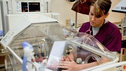 Nie tylko dla mam! Położna POZ – wsparcie dla kobiet w każdym wieku