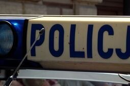 Policjantów zainteresowało niesprawne oświetlenie. Okazało się, że to nie jedyne przewinienie