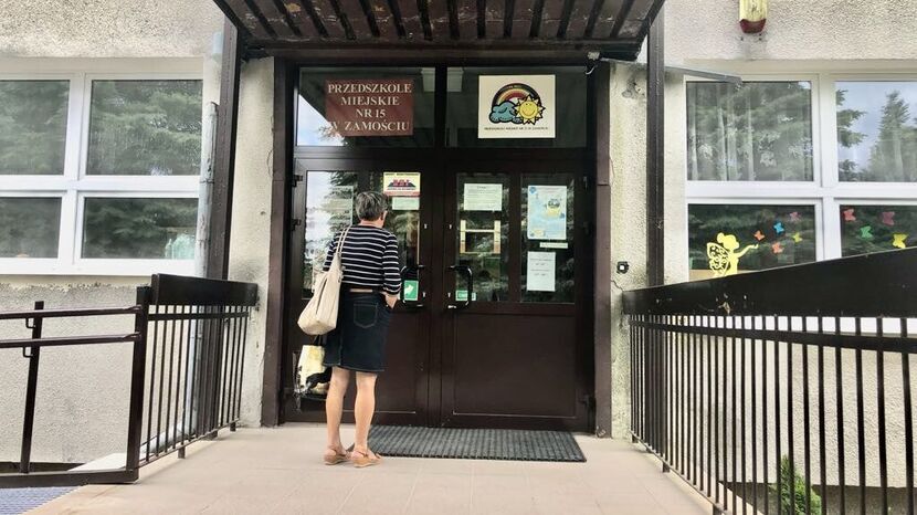 Rekrutacja do 13 miejskich przedszkoli jeszcze trwa. Zakończy się w poniedziałek. Na zdjęciu Przedszkole Miejskie nr 15 na os. Zamoyskiego