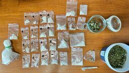 Policjanci wyliczyli, że z narkotyków znalezionych u 24-letniego mężczyzny można by było przygotować 900 dilerskich porcji