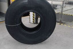 Próba przemytu w cieniu sankcji: 5 ton opon do Boeingów zatrzymane na granicy