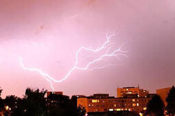 Niespokojnie w pogodzie. Silne burze z porywistym wiatrem