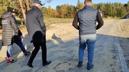 Nowy odcinek drogi w Trzepiecinach