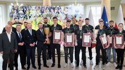 ""Rodzinne" zdjęcie w urzędzie