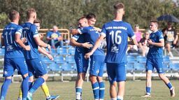 Łada w tym sezonie u siebie zanotowała: 11 zwycięstw i 2 remisy