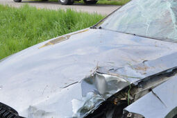 Impreza go zmęczyła i zasnął za kierownicą