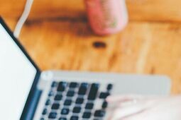 Mieszkanki powiatu parczewskiego padły ofiarami internetowych oszustów – straciły ponad 10 tysięcy złotych