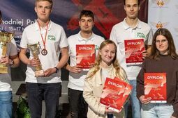 Studenci z Chełma podbili niebo! Sukces młodych pilotów z PANS