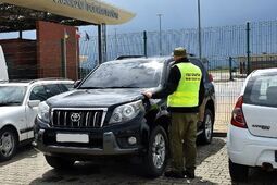 Luksusowa toyota odzyskana przez straż graniczną