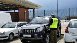Luksusowa toyota odzyskana przez straż graniczną