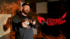 (Nie)Wyparzona Gęba: Adam Van Bendler i jego "Ultimatum"