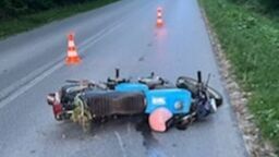 Bez kasku i uprawnień fiknął kozła. Poleciał do szpitala