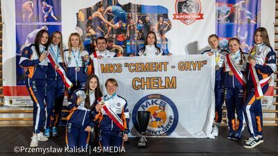 Zapaśniczki Cementu-Gryfa Chełm wywalczyły osiem medali i wygrały rywalizację drużynową podczas mistrzostw Polski w zapasach kobiet w Pelplinie