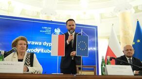 Odprawa u wojewody z byłą premier i konsulami