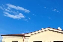 Podejść było kilka. W końcu wymieniają dach w najstarszej szkole w mieście