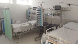 Puste łóżka czekają na pacjentów 