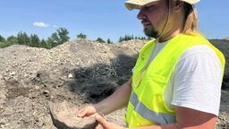 Prace badawcze trwają. Ale archeolodzy już wiedzą, że po ich zakończeniu do muzeum w Tomaszowie Lubelskim będą mogli przekazać znalezione w Kniaziach fragmenty naczyń ceramicznych, krzemiennych narzędzi, ale też np. trochę elementów oporządzenia końskiego