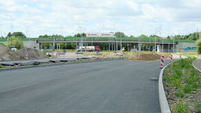 Przedłużają się roboty na ul Lubelskiego Lipca '80. Kierowcy muszą uzbroić się w cierpliwość