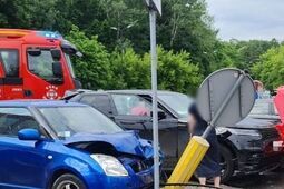 Zlekceważyła znak STOP – jedna osoba w szpitalu i karambol na drodze