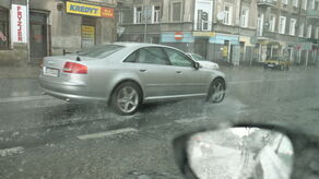 Ulewne deszcze i silny wiatr. IMGW wydaje alert dla województwa lubelskiego