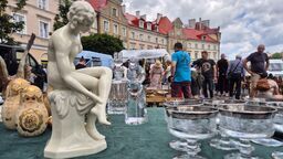 Giełda staroci w Lublinie. Samochody w miejsce kramików