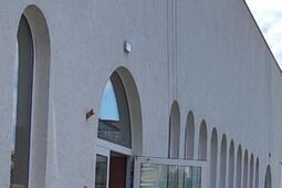 Parkują jak chcą. ZGL uporządkuje ruch przy babskim rynku