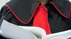 55-latka oskarżona o zabójstwo partnera. Zadała cios nożem w serce