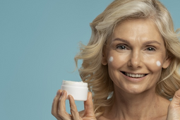 Kremy pielęgnacyjne po 40. roku życia - anti-aging i regeneracja