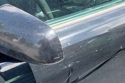 Zarysował audi z frustracji o miejsce parkingowe. 40-latek usłyszał zarzuty