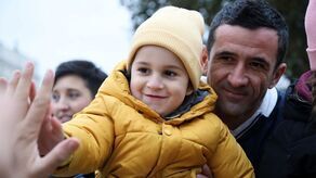 "Akcja jest taka, że ja daję piątaka, Ty dajesz piątaka". Wesprzyj leczenie małego Jasia Greli