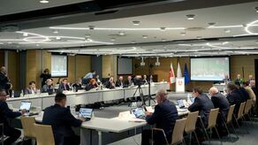 Zarząd województwa z absolutorium. Marszałek: "Dajcie nam trochę tych pieniędzy!"