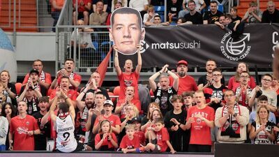 Rekord frekwencji w hali Globus nie wystarczył. PGE Start i Legia na remis