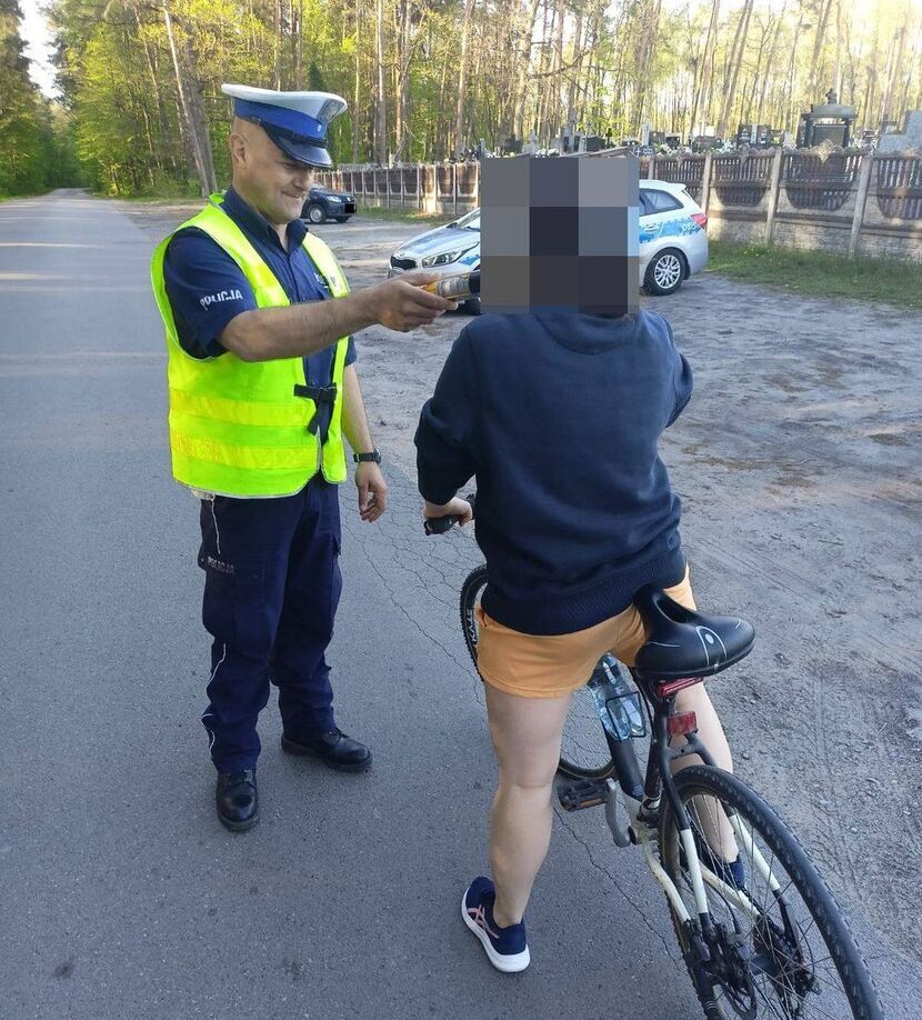 Kontrole rowerzystów prowadzone są dzisiaj w całym powiecie ryckim