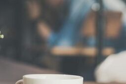 Infekcje dróg moczowych – jak je rozpoznać i kiedy zgłosić się do urologa online?