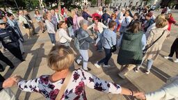 Seniorzy roztańczyli Lublin – potańcówka na Placu Litewskim