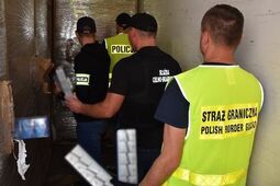 Kontrabanda za 10 milionów. Straż Graniczna rozbija przestępczy szlak papierosowy