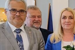 Zarząd powiatu z absolutorium mimo sprzeciwu opozycji. "Nie przejadamy pieniędzy"